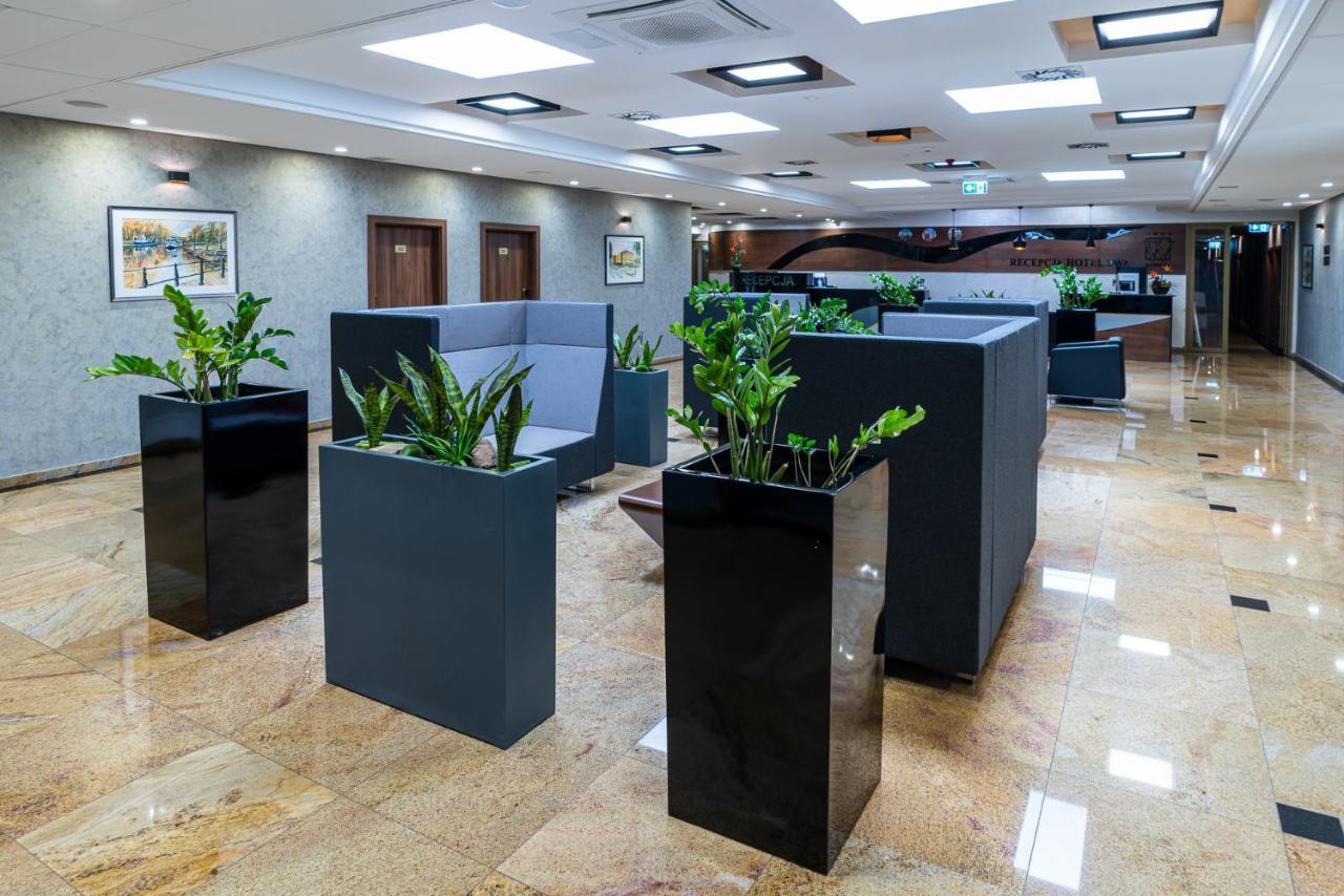 Hotel Wodnik Bydgoszcz Bagian luar foto