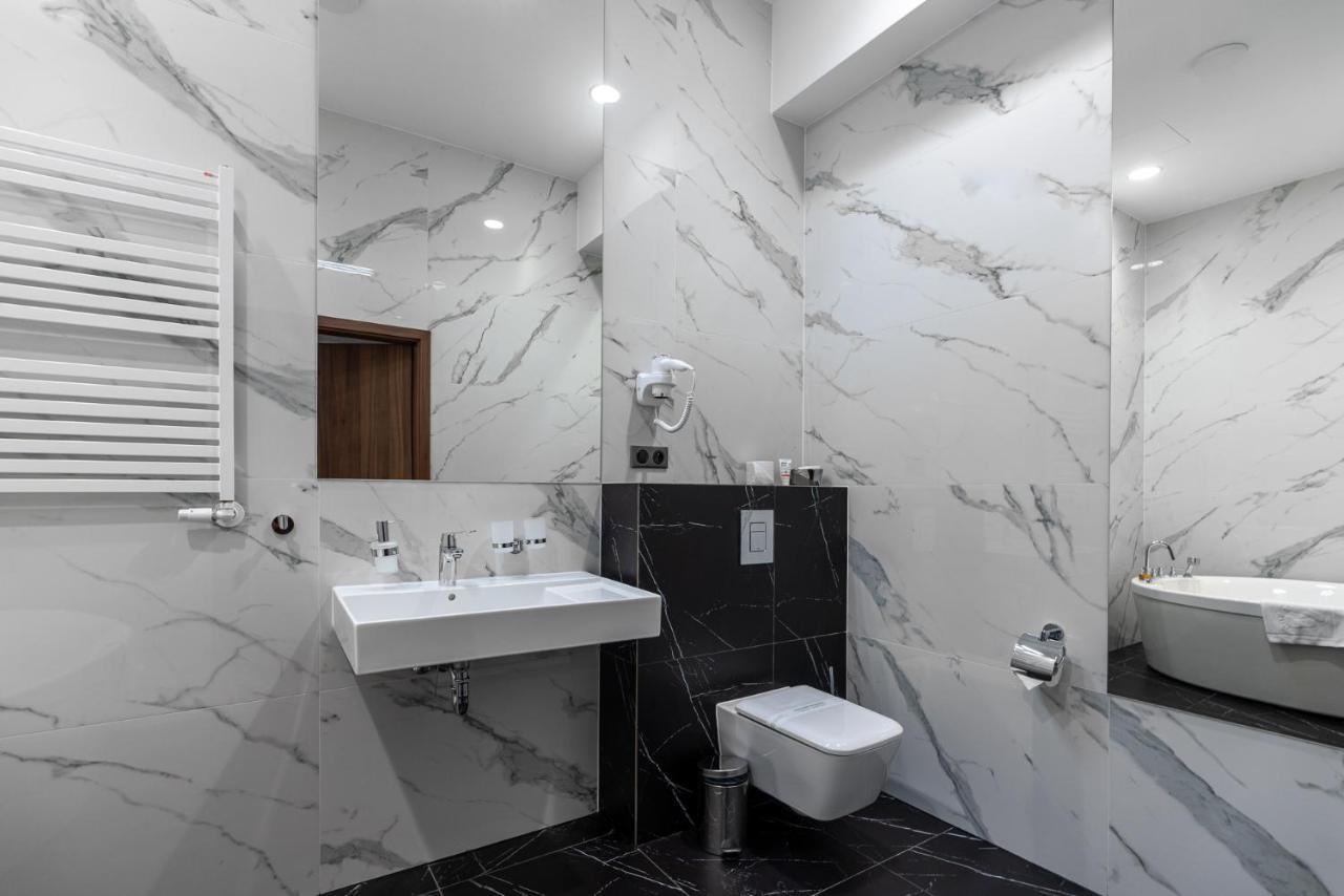 Hotel Wodnik Bydgoszcz Bagian luar foto
