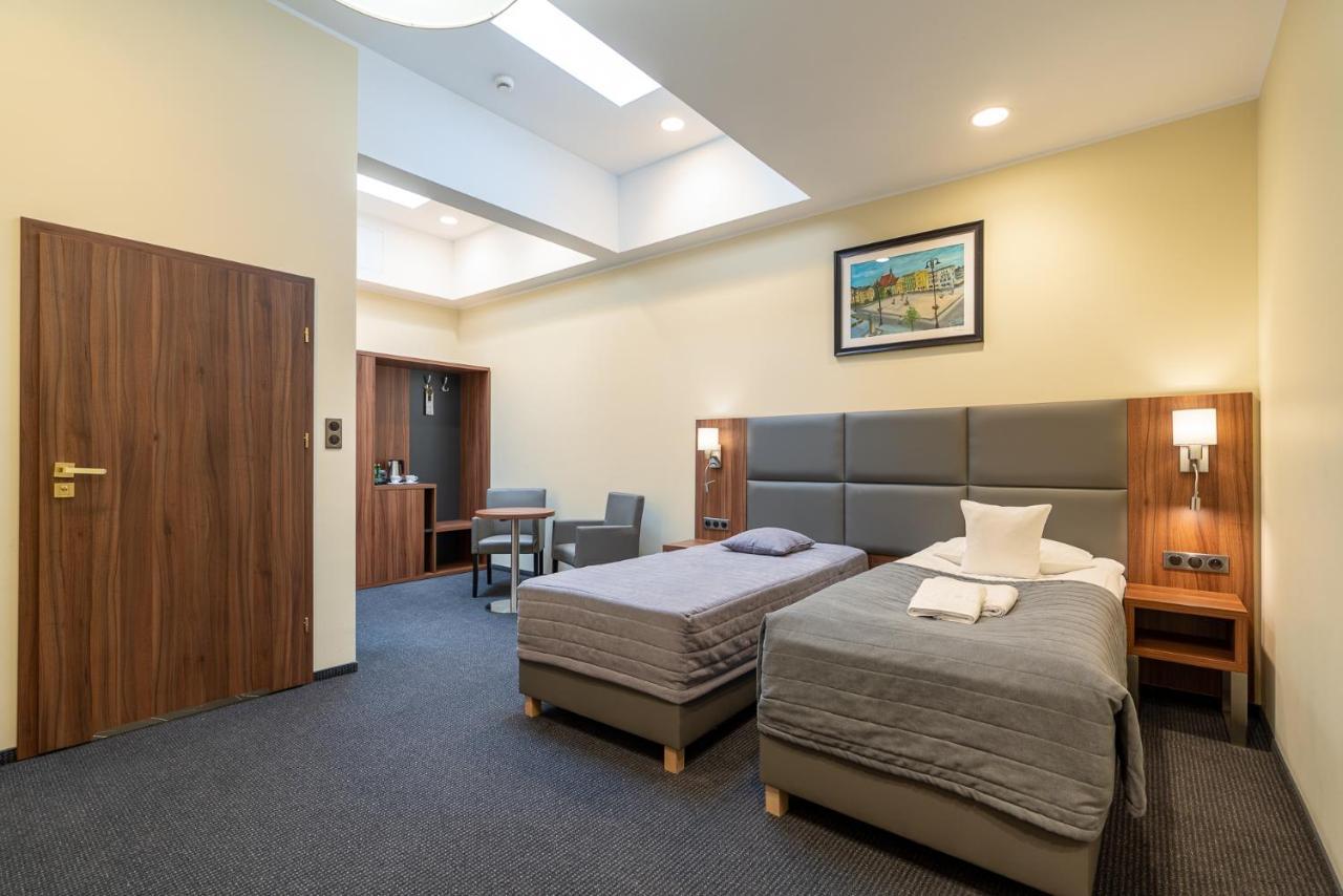 Hotel Wodnik Bydgoszcz Bagian luar foto