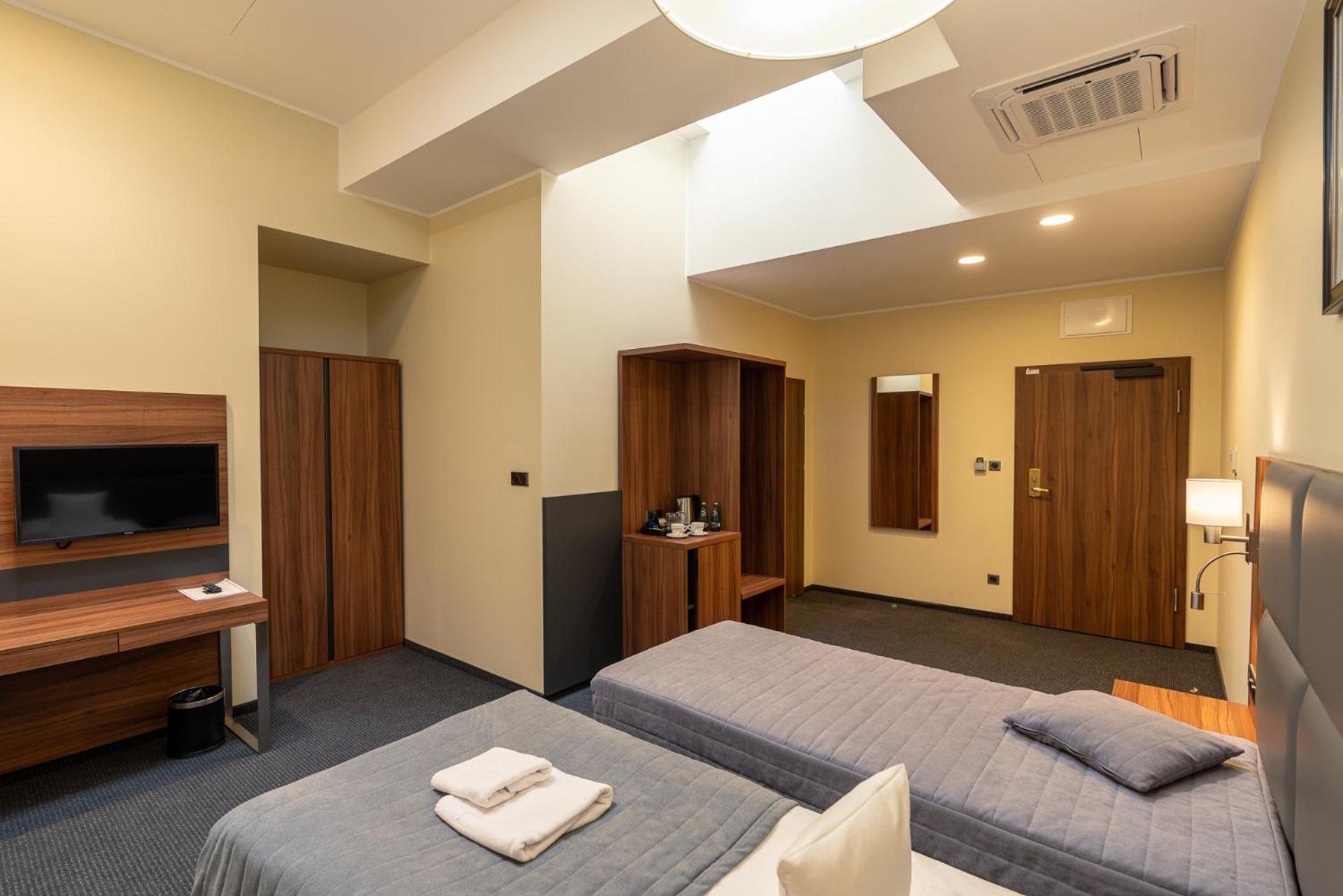 Hotel Wodnik Bydgoszcz Bagian luar foto